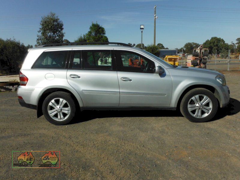 2007 Mercedes GL320 ~ 7 seat wagon