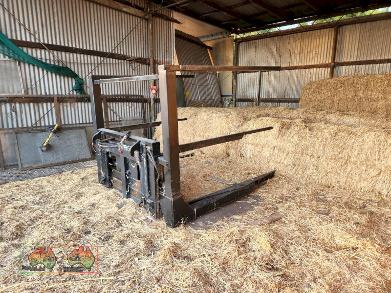 40 Bale Accumulator/Stacker & Stack Squeeze/Grab (REDUCED) - photo 13