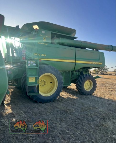 John Deere Header - 2010  model 9770 STS with 640D  front - photo 5