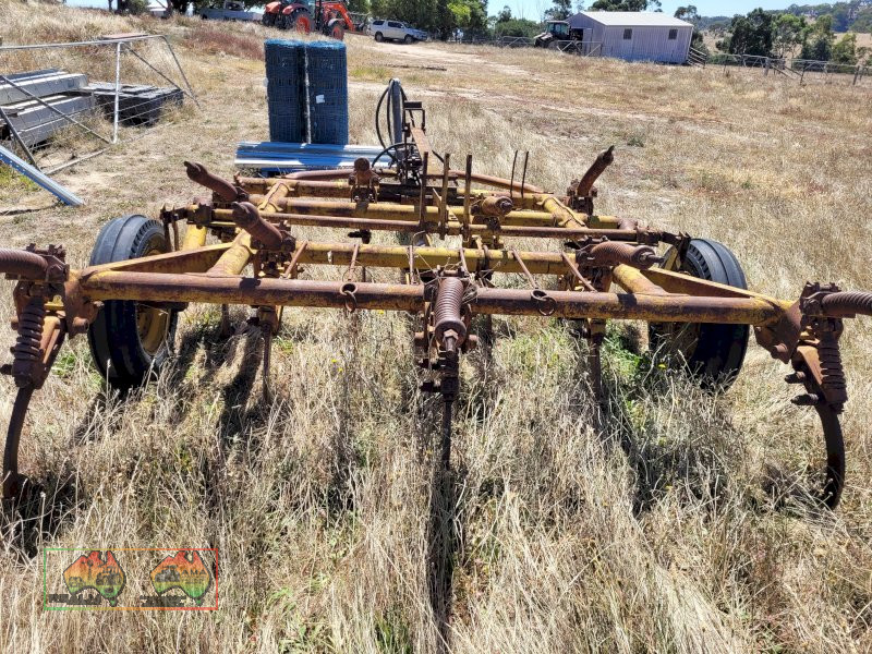Chamberlain 9 Tyne Chisel Plough - photo 2