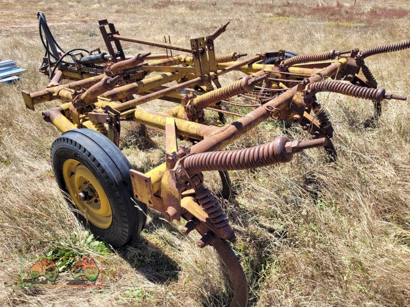 Chamberlain 9 Tyne Chisel Plough - photo 3