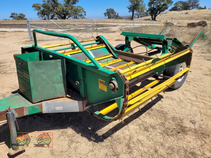 Scorpion Bale Feedout Wagon