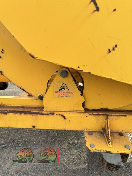 Forklift skip bin - photo 3