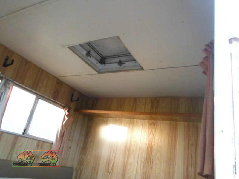 Site Van - photo 8