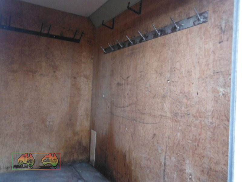 Site Van - photo 12