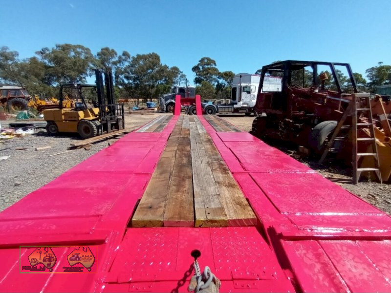 1988 Freighter Tri-axle Low Loader - photo 8