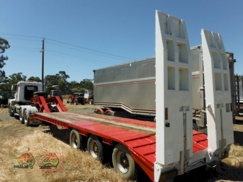 1988 Freighter Tri-axle Low Loader - photo 3