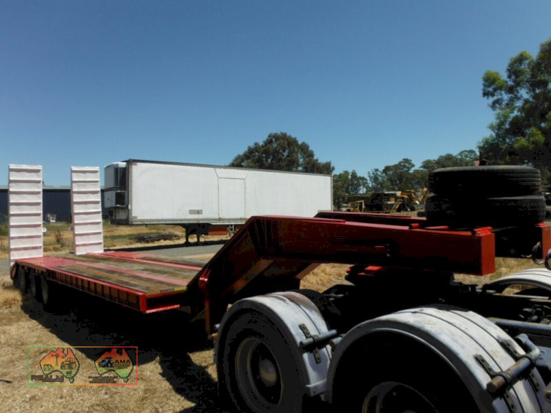 1988 Freighter Tri-axle Low Loader - photo 9