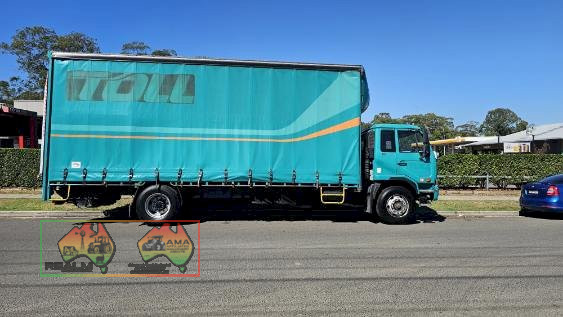 2010 UD Model PKC37A Curtainsider Rigid Tray Truck