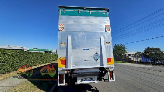 2010 UD Model PKC37A Curtainsider Rigid Tray Truck - photo 8