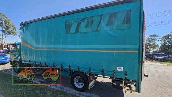 2010 UD Model PKC37A Curtainsider Rigid Tray Truck - photo 4