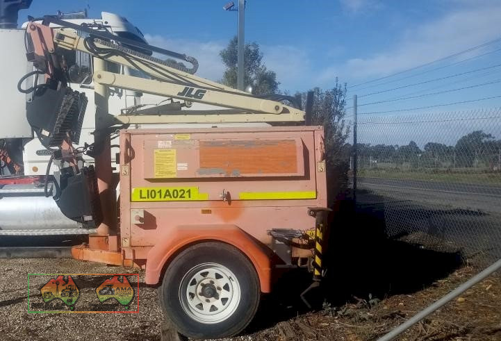 JLG Light Tower Generator - photo 3