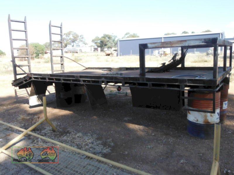Beavertail Steel Tray with Ramps - photo 2