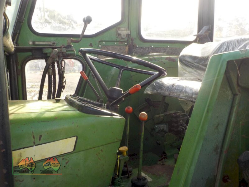 John Deere 2130 FEL - photo 6
