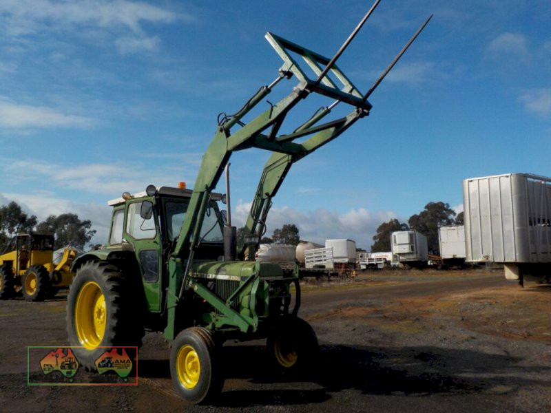John Deere 2130 FEL - photo 3