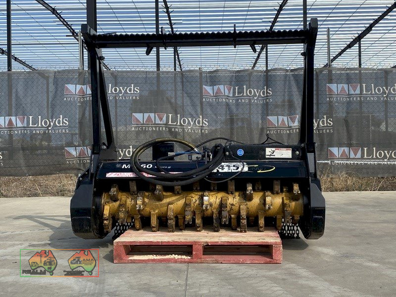 Mulcher attachment for skidsteer