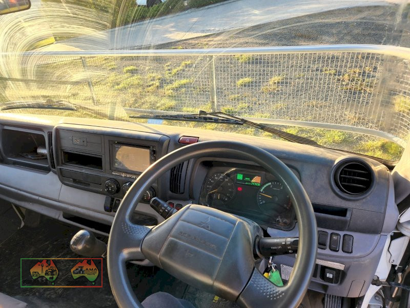 2015 Fuso Canter 615 Tip Truck - photo 9