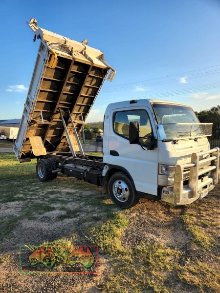 2015 Fuso Canter 615 Tip Truck - photo 4