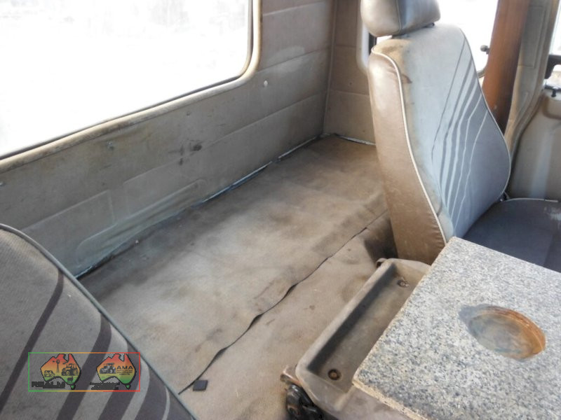 1990 Mitsubishi FK-415 Tipping Tray Truck - photo 13