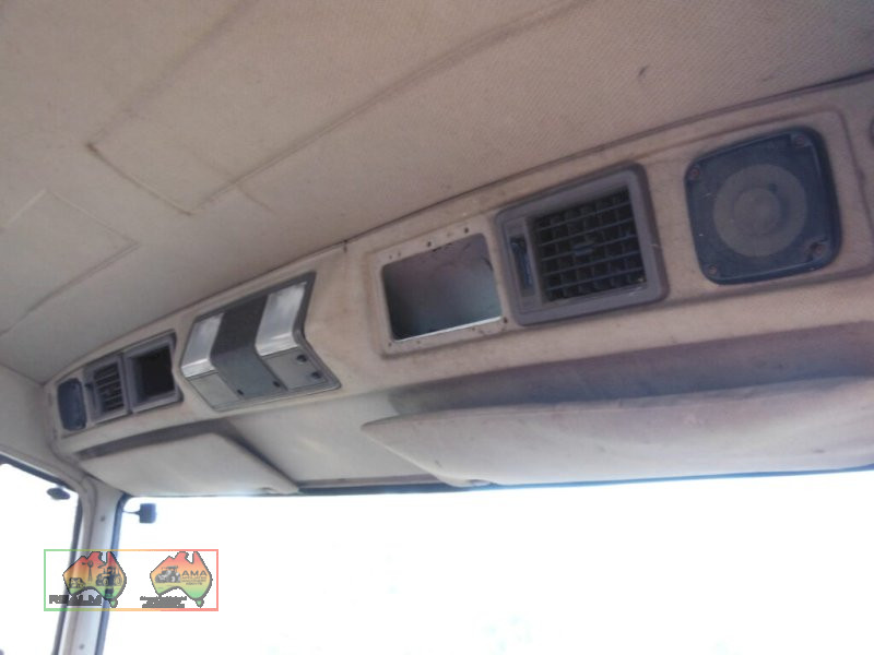 1990 Mitsubishi FK-415 Tipping Tray Truck - photo 16