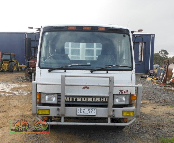 1990 Mitsubishi FK-415 Tipping Tray Truck