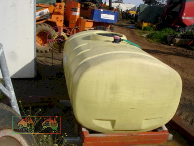 Hardi 2000 Tray Mount Boom Spray - photo 2