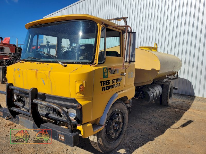 1980 Hino Water Truck - photo 2