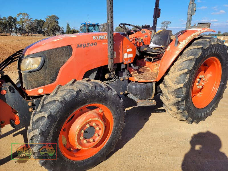 2009 Kubota M540 FWA Tractor with 1.5t Forklift Tower (REDUCED) - photo 9