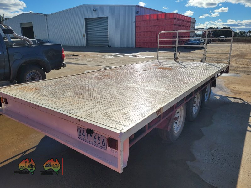 2019 Tri-axle Flat-top Trailer - photo 4