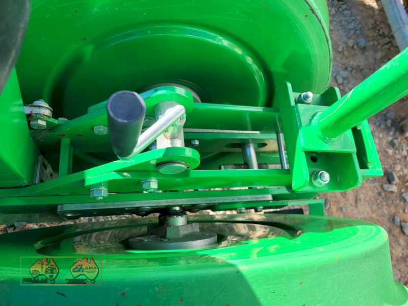 2023 Sfoggia 3 Row Vegie Transplanter (Near New) - photo 5