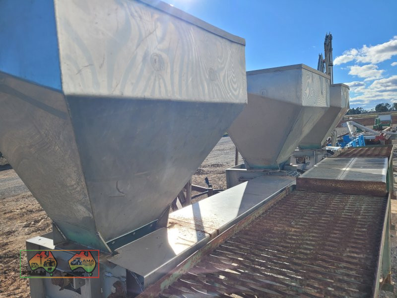 3 Row, Twin Shot Fertilizer Toolbar - photo 11