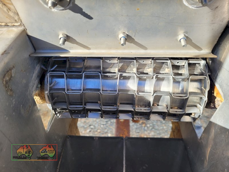 3 Row, Twin Shot Fertilizer Toolbar - photo 4