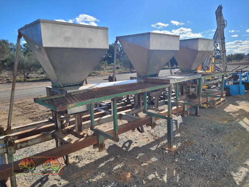 3 Row, Twin Shot Fertilizer Toolbar - photo 2