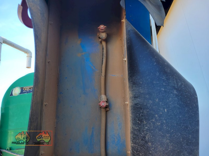 3pl, 1,000Ltr Gold-Acres Shielded Inter-row Sprayer - photo 7