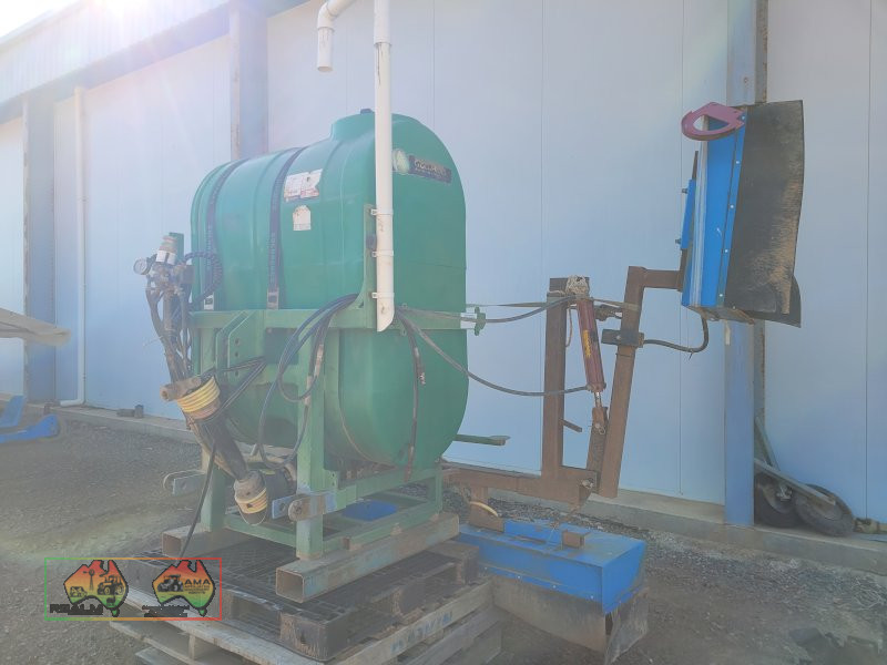 3pl, 1,000Ltr Gold-Acres Shielded Inter-row Sprayer - photo 4