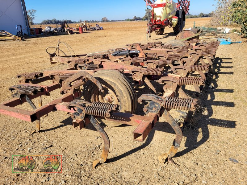 33 Tyne IH-211 Scarifier - photo 6