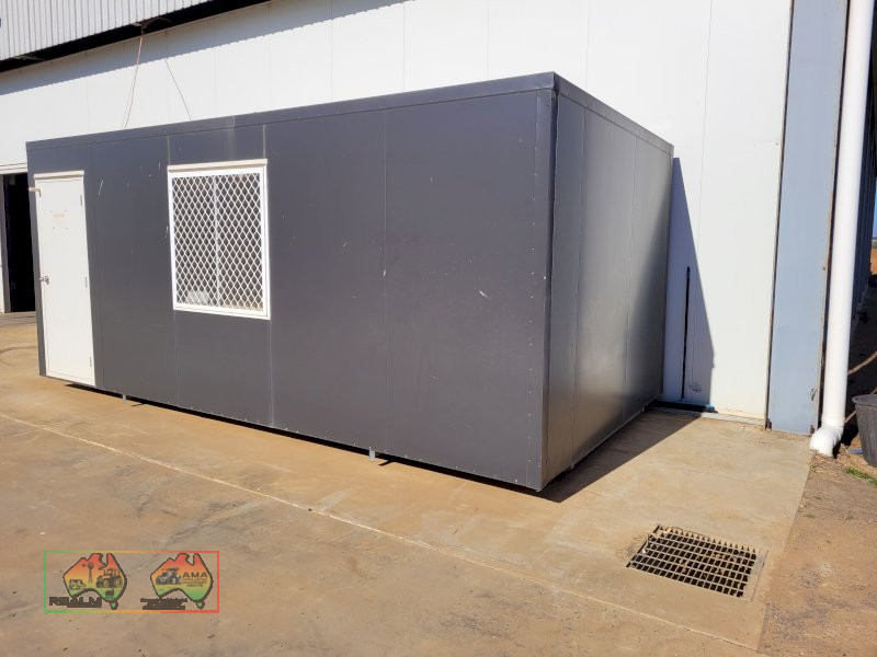 Transportable Office Block (Near New) - photo 2