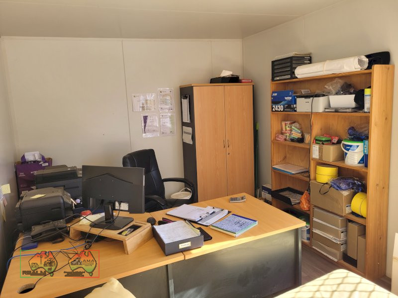 Transportable Office Block (Near New) - photo 7