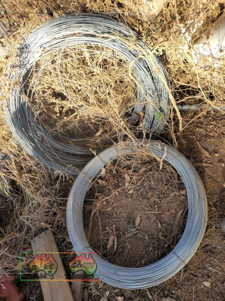 2x Rolls of 2.5mm Med. Tensile Fencing Wire - photo 2