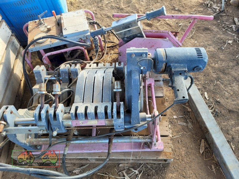 Black Brute Poly Pipe Welder - photo 2