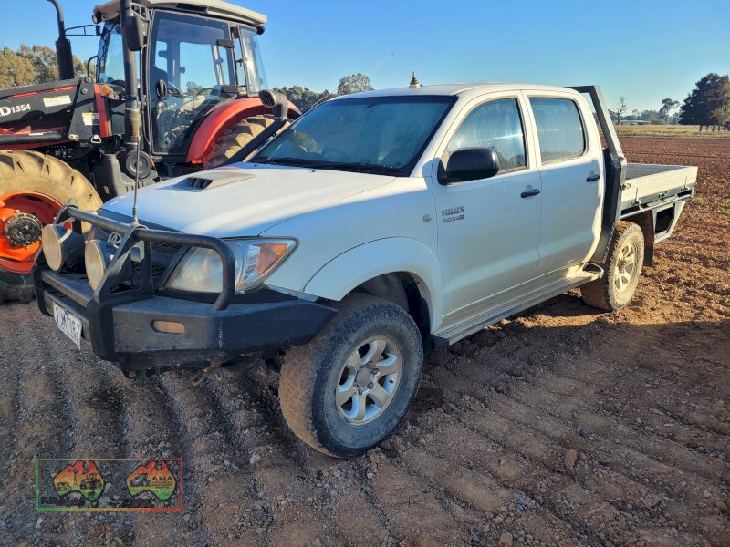 2005 Toyota Hilux 4x4 Dual Cab - photo 8