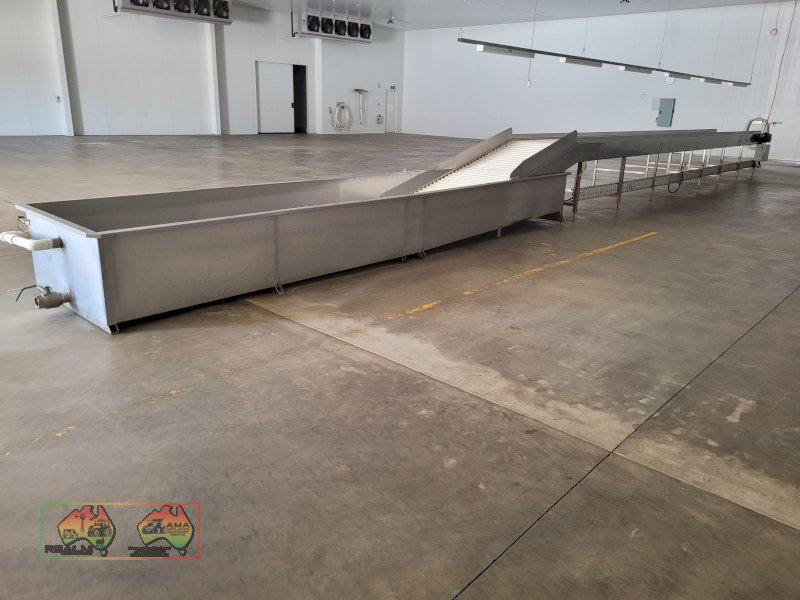 Zucchini Washer & Sorting Table