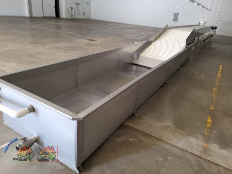 Zucchini Washer & Sorting Table - photo 3