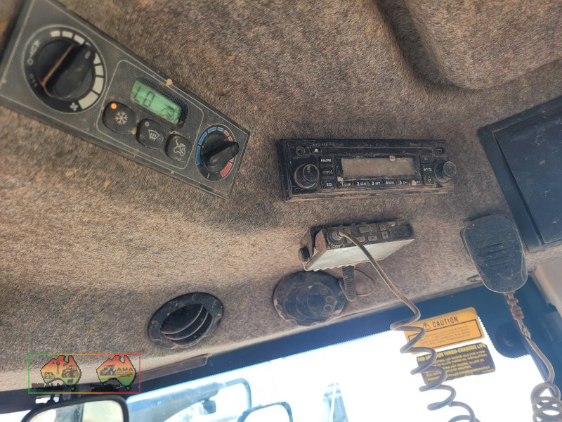 2010 Massey Ferguson 7495 Dyna-VT FWA Tractor (VIN: U124023X) - photo 20