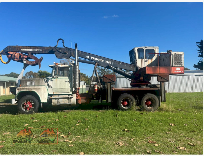 Prentice 210E log Loader - photo 2