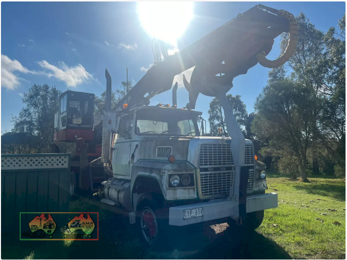 Prentice 210E log Loader - photo 4