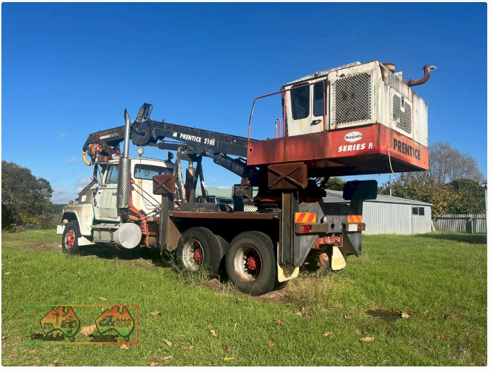 Prentice 210E log Loader