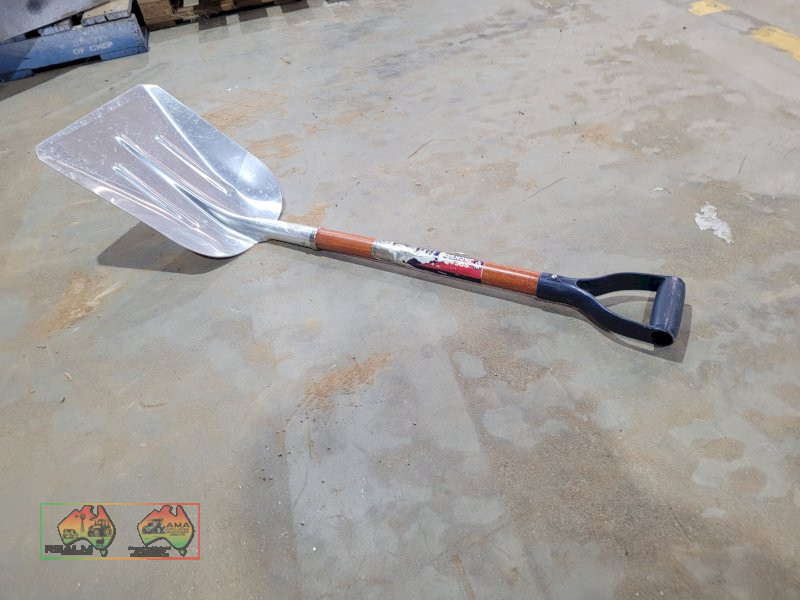 New Un-used Grain Shovel - photo 2