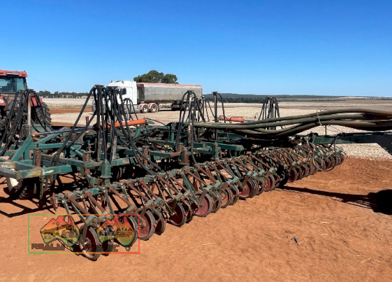 Janke Airseeder with Simplicity Air Cart (REDUCED) - photo 5