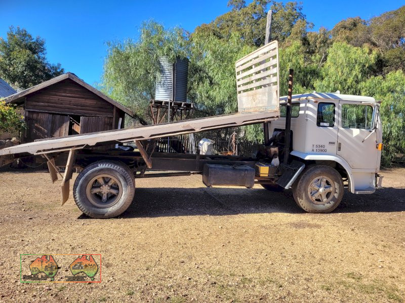 1979 IH-1830b Acco Tip Truck - photo 3